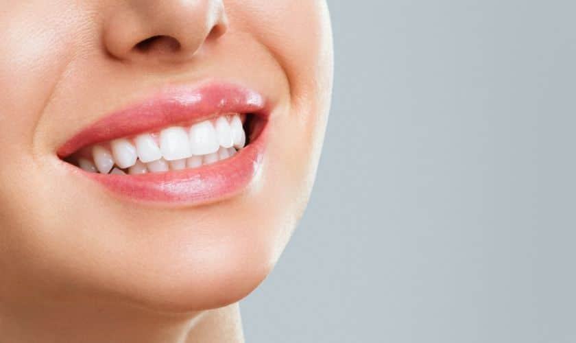 9 Amazing Tips To Keep Your Teeth White For Longer